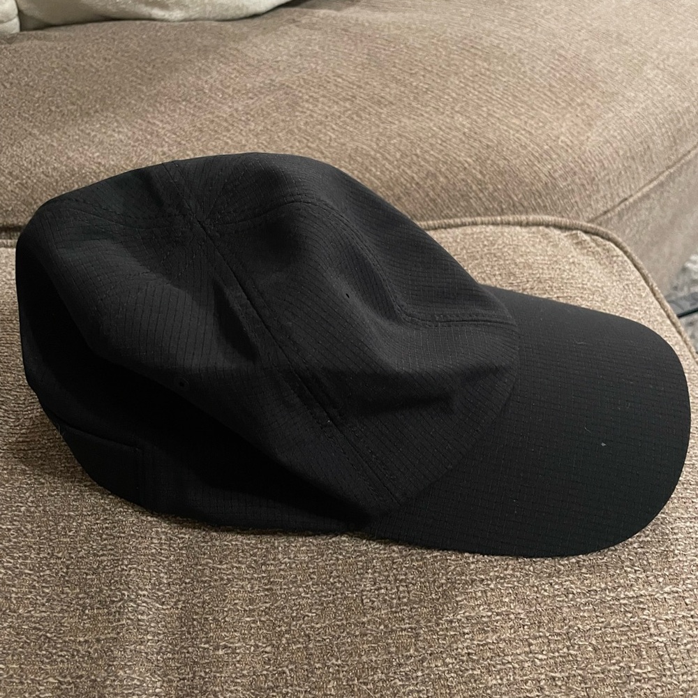 Lululemon women’s hat